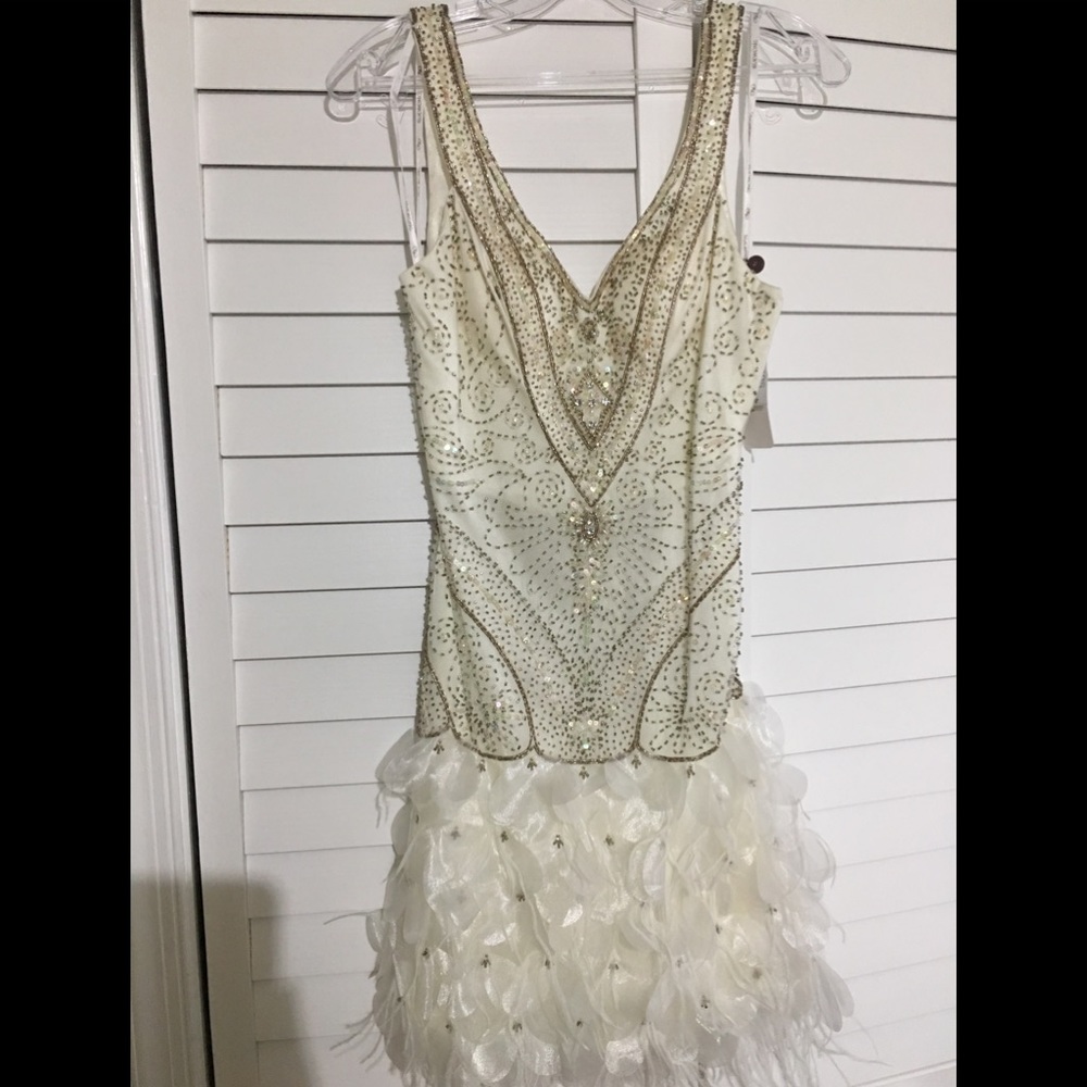 New with tags Sue Wong ivory dress!